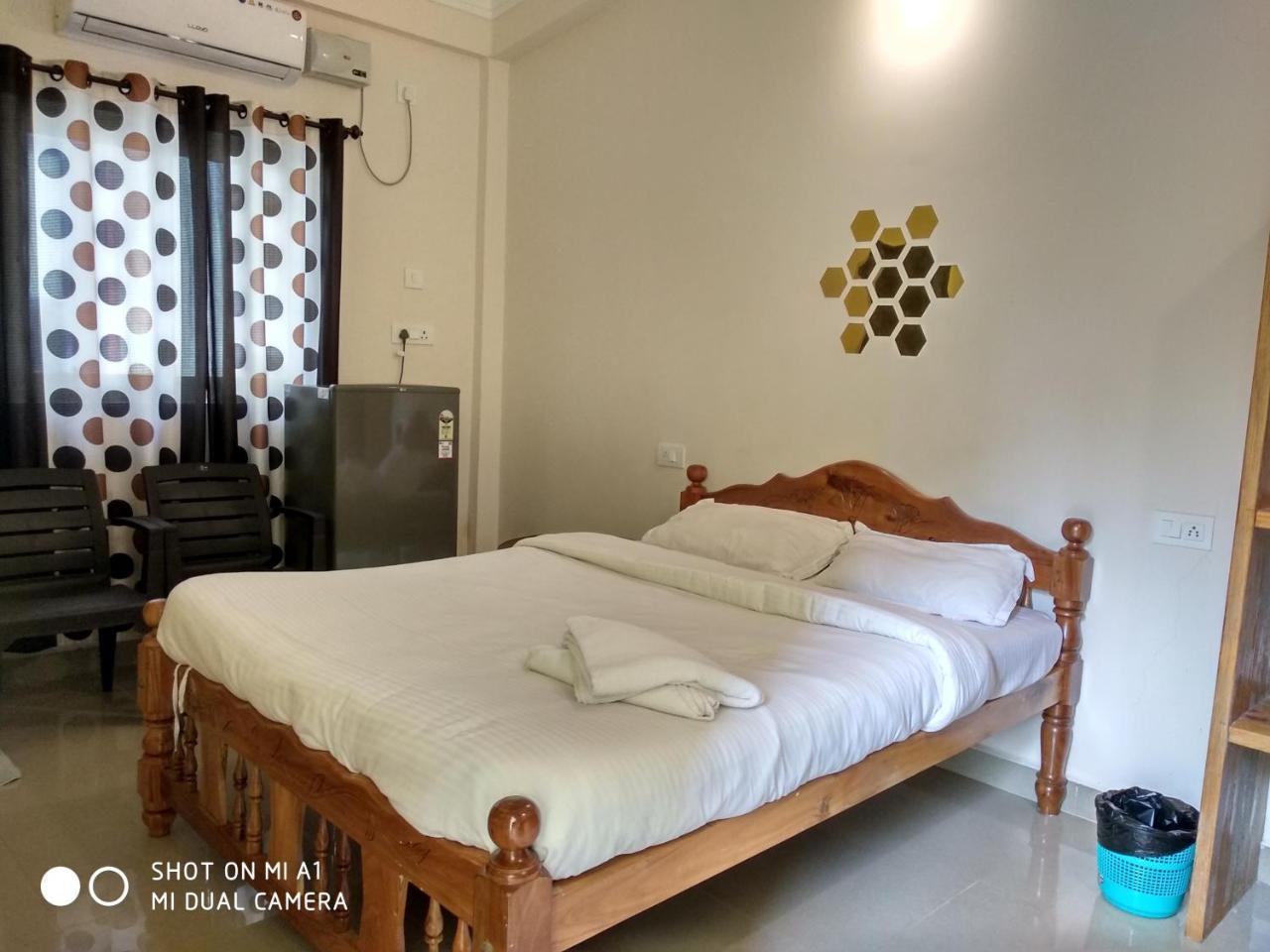 Candolim Beach Place Exterior foto
