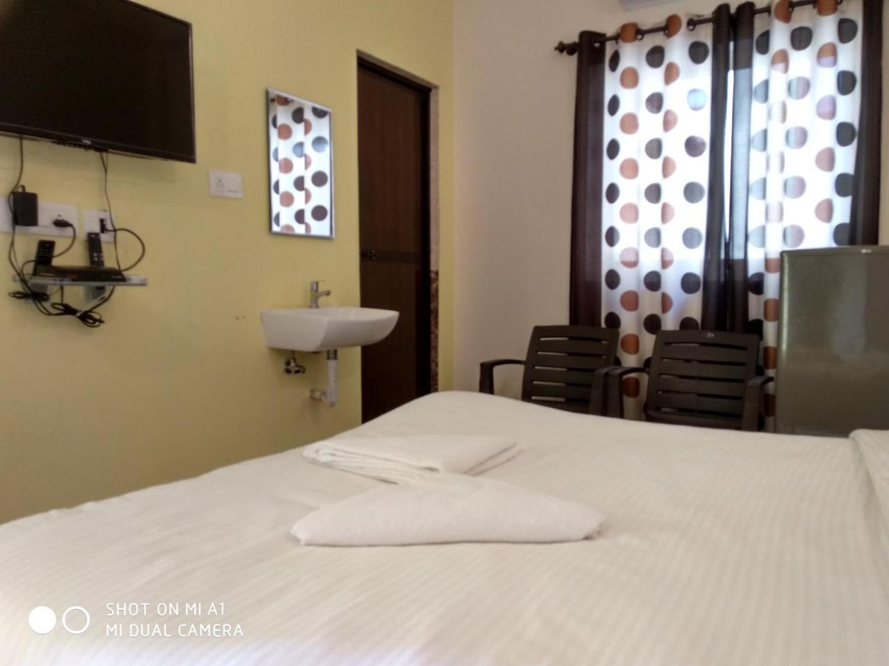 Candolim Beach Place Exterior foto