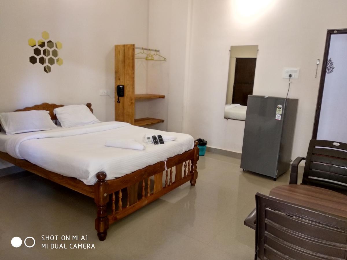 Candolim Beach Place Exterior foto